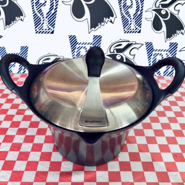Olla de Hierro con Acero Aura